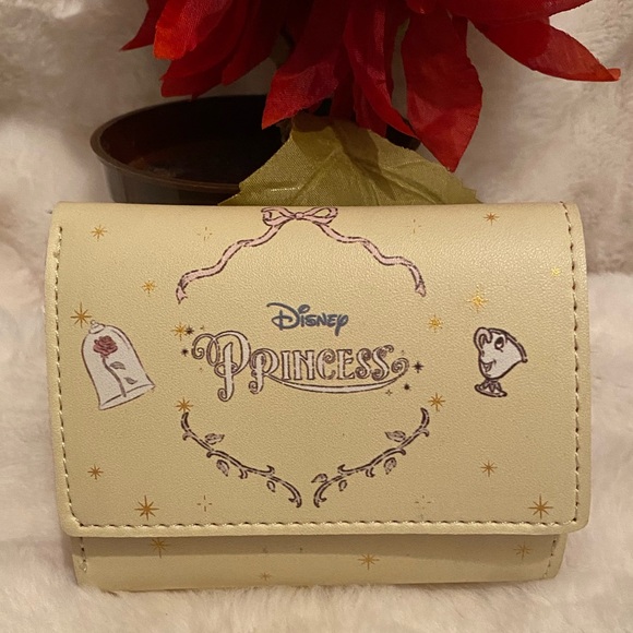 EUC Disney wallet - Picture 1 of 7